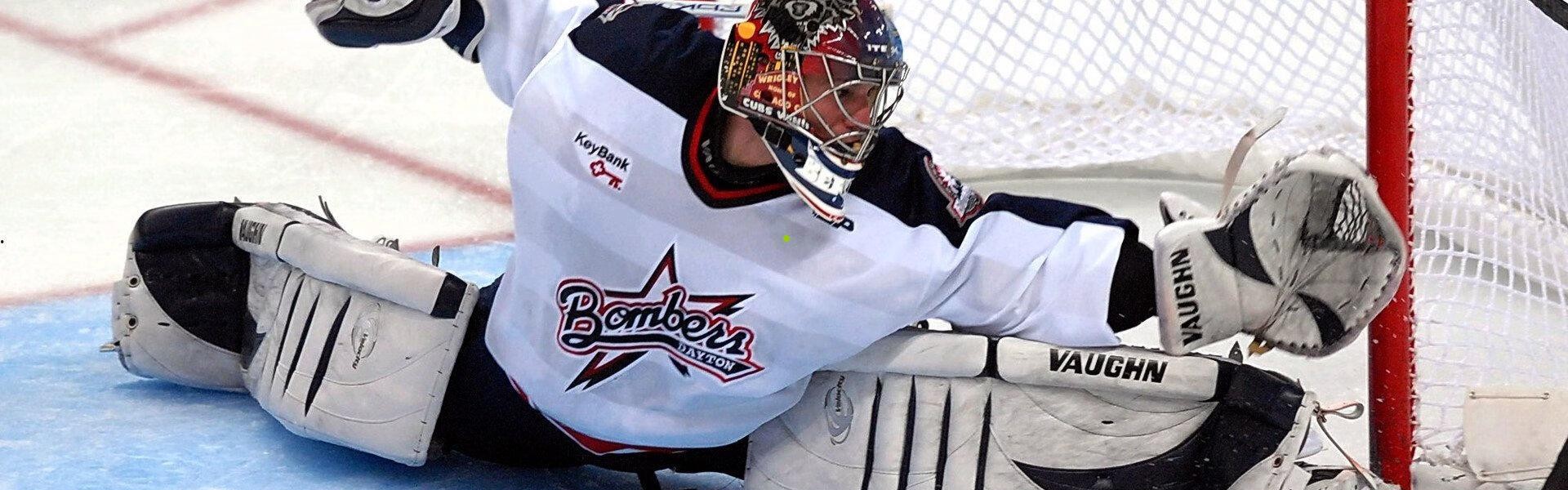 【华体会】药厂九人作战仍奏凯歌 格里马尔多任意球双响导演逆转好戏