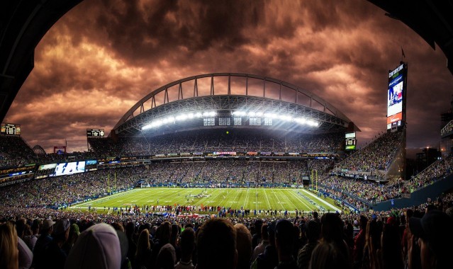 华体会官网|曼联冬窗战略转移，青训新星成焦点，阿莫林谋划防线革新与迭戈·莱昂机遇