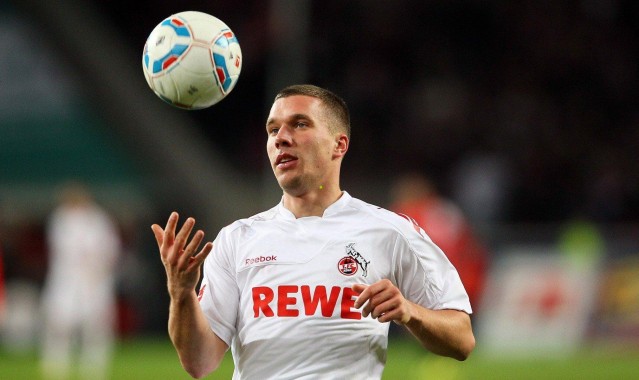 【华体会官网】阿隆索庆生盛典点燃体坛激情，全球球迷祝福浪潮温暖人心