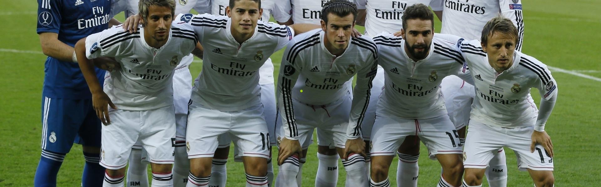 【华体会】王朝余威仍在，但挑战者之魂永不熄灭，电竞豪门SKT与RNG的永恒博弈