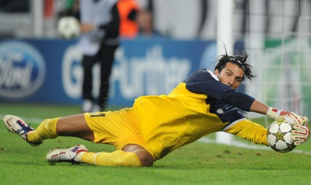 华体会_刘建宏夜读直言，国足非倒退，乃二十年急速滑落