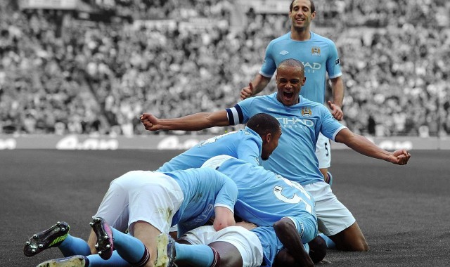 华体会体育-夜读李铁从容姿态引热议，昨夜早早安睡，展现体育人平和心态