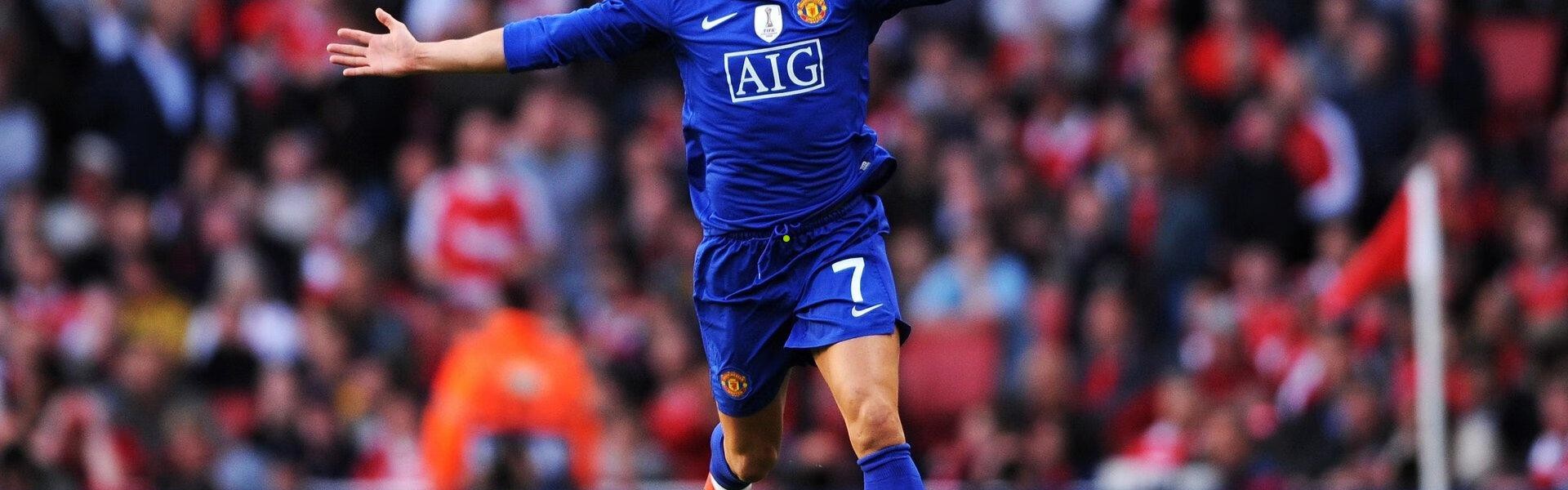 华体会体育-阿根廷队公开训练引爆球迷热情，20085人现场助威，梅西喜获埃尔切10号纪念球衣